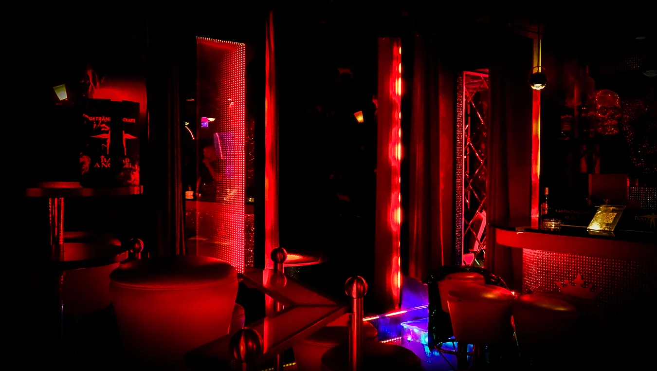 Bühne im Bad Angel Club